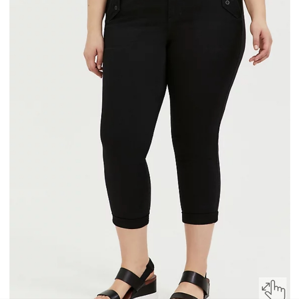 NWT Sz 12 Torrid Black Army Twill Crop Pants